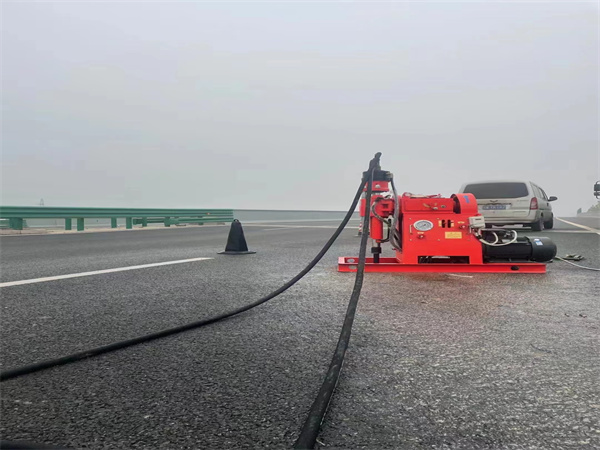 斗门马路路基路面开裂下沉注浆加固灌浆