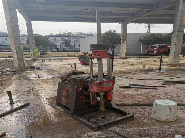 斗门袖阀管小导管注浆加固施工工艺